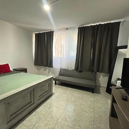 Апартаменты 8 Venator House Boutique Леон Экстерьер фото