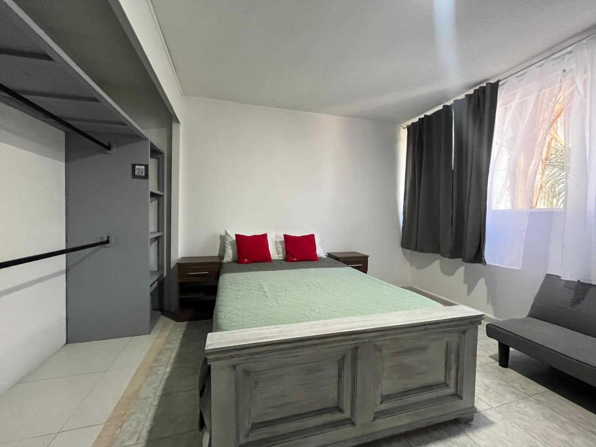 Апартаменты 8 Venator House Boutique Леон Экстерьер фото